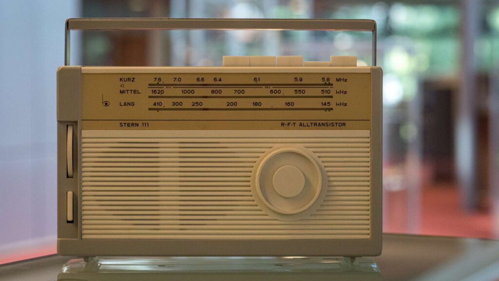 Beiges Vintage-Radio